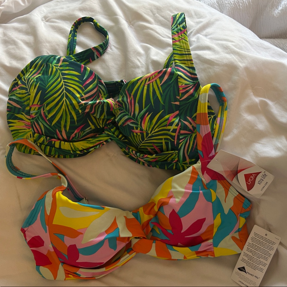 ✨2 Bikini tops Lands End Lycra 🌴 NWT size 8